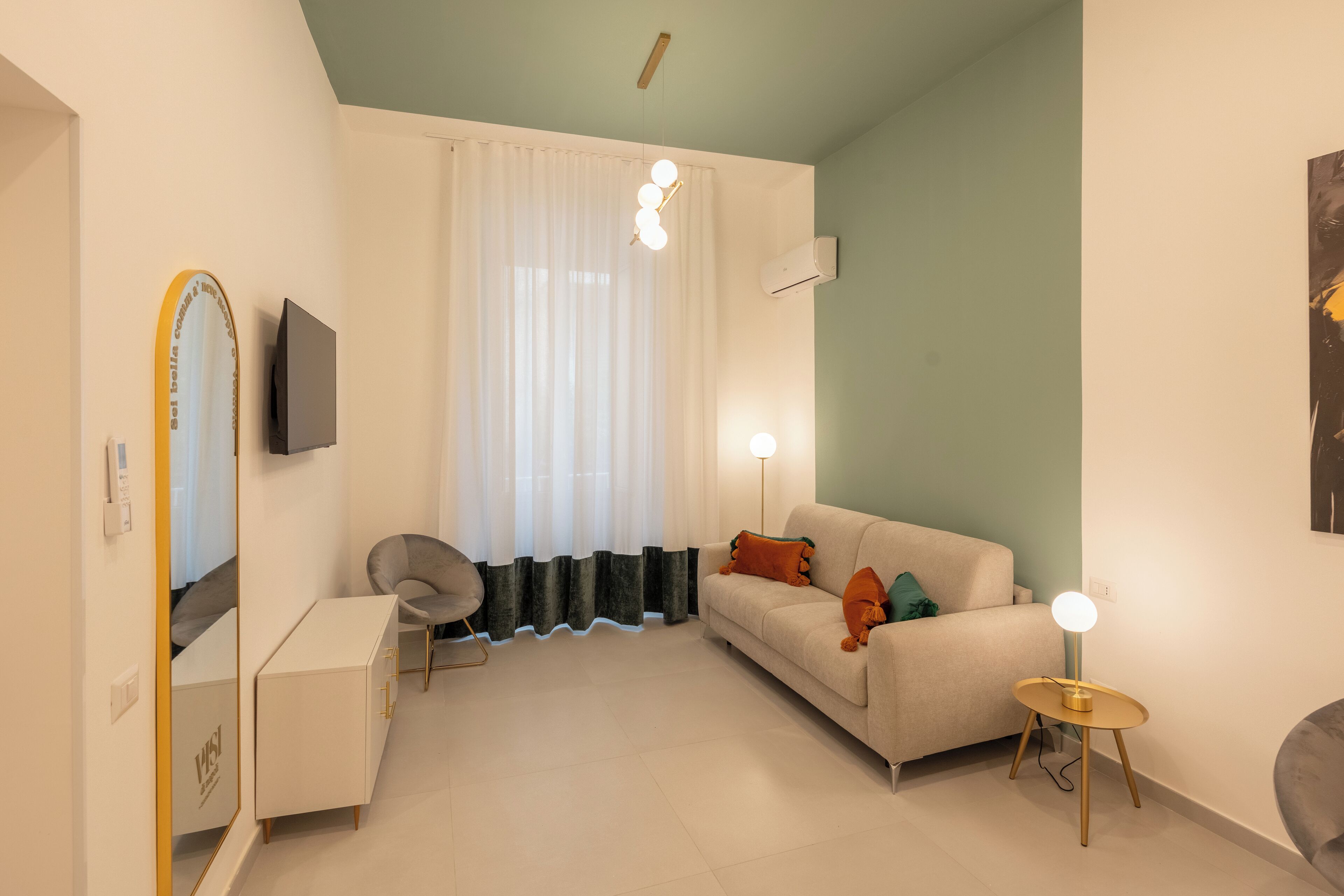 Habitación doble Deluxe, 1 habitación, para no fumadores | Área de sala de estar