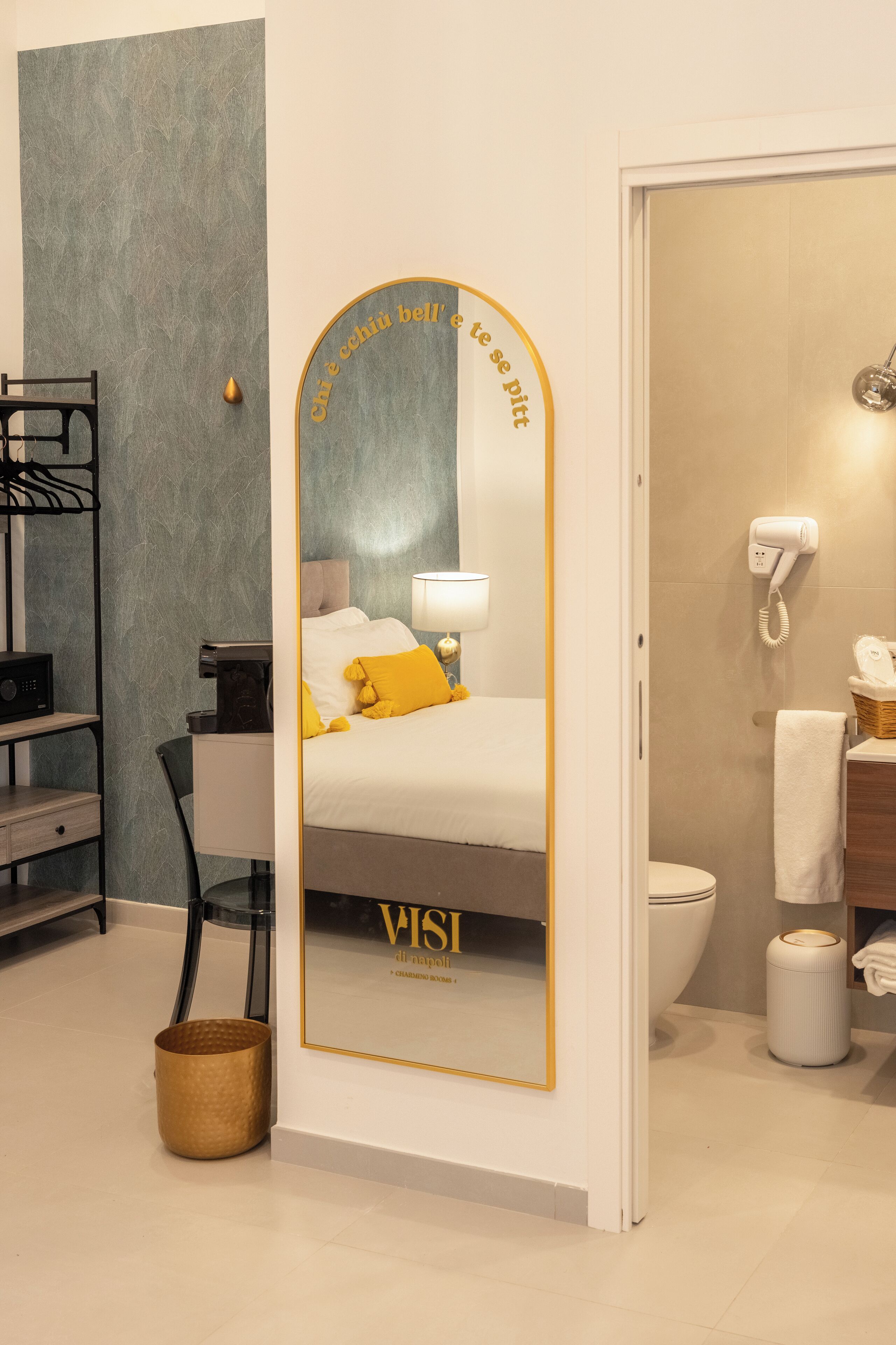 Deluxe-Vierbettzimmer | Zimmersafe, Verdunkelungsvorhänge, schallisolierte Zimmer