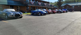 Alpine Lodge - Queen Room 3