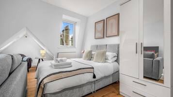 1 bedroom, iron/ironing board, travel cot, WiFi