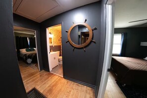 3 bedrooms, desk, iron/ironing board, travel crib