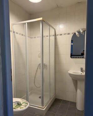 Luokittelematon kuva, 3 kautta 10, painike