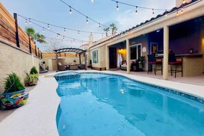 Pool - Modern 3BR Home with Pool, Jacuzzi, Games Room (Las Vegas)