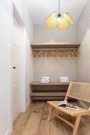 Apartment (3 Bedrooms) | 3 bedrooms, iron/ironing board, free WiFi, bed sheets - Genteel Home Buensuceso (Granada)