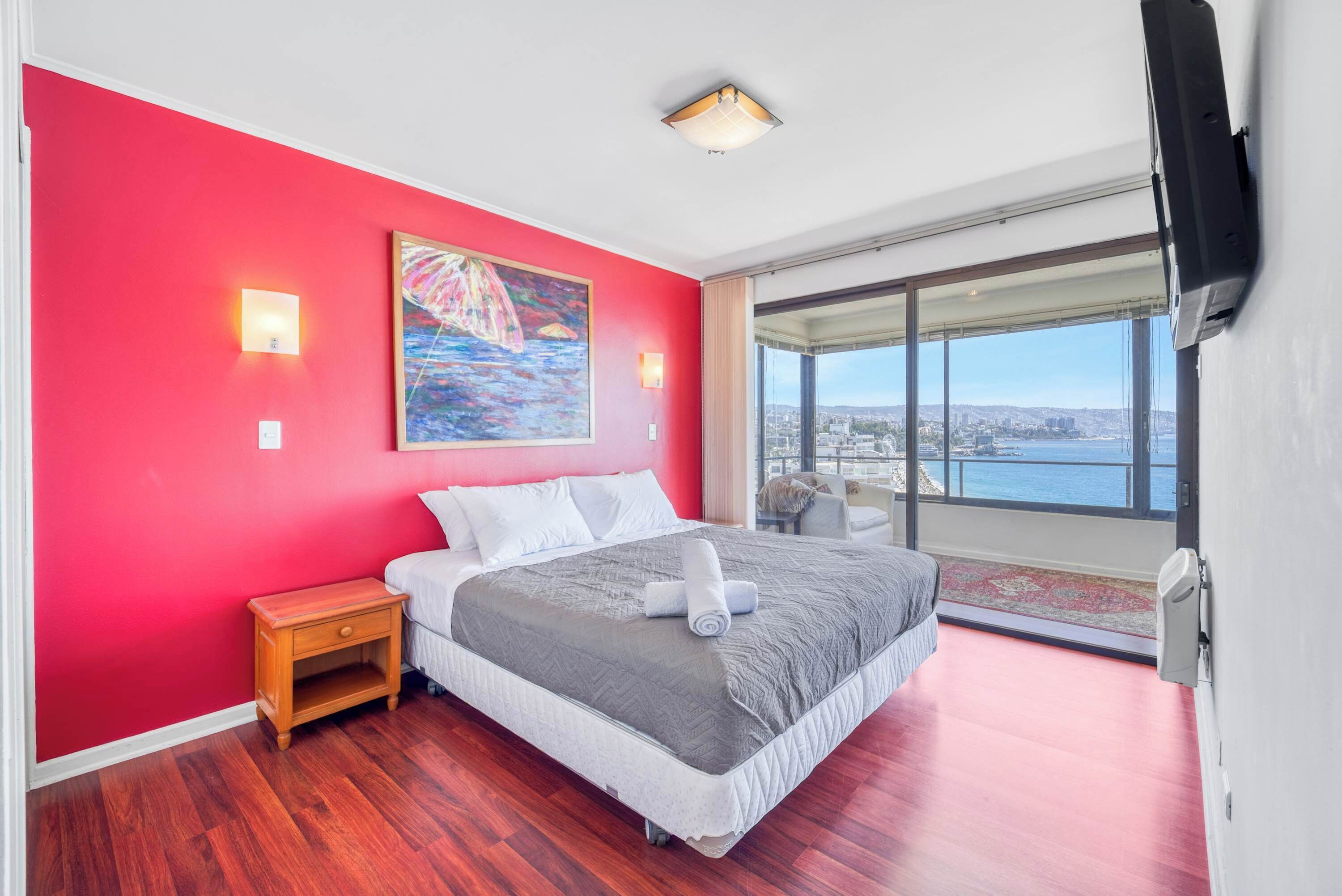 3 bedrooms, iron/ironing board, WiFi