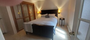 4 bedrooms, bed sheets, wheelchair access - La Maison Hacquard (4BR) - 35 min from Mont-Tremblant, Perfect for Families (St-Emile de Suffolk)