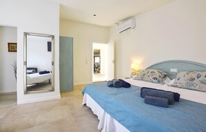 4 室のベッドルーム、アイロン / アイロン台、WiFi、ベッドシーツ