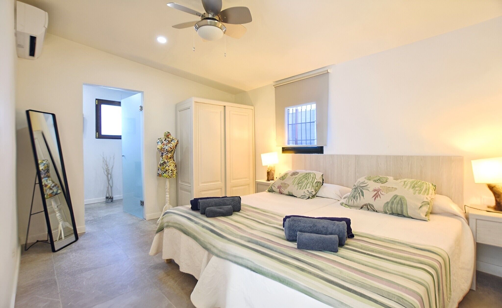 4 camere, ferro/asse da stiro, Wi-Fi, lenzuola