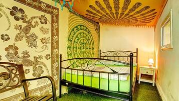 Coffres-forts dans les chambres, bureau, fer et planche Ă repasser