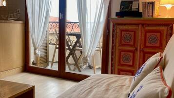 1 chambre, fer et planche à repasser, Wi-Fi, draps fournis