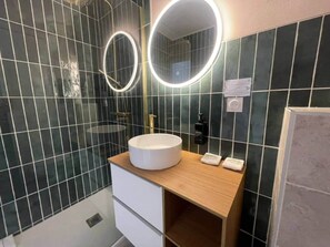 Photo non classée, 3 sur 14, bouton