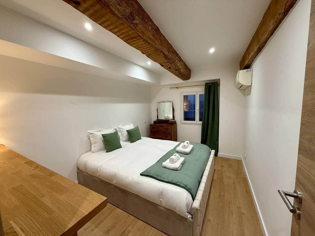 3 habitaciones, wifi gratis y ropa de cama 