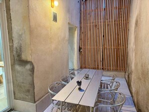 Dining - Town House with Patio (Sète)