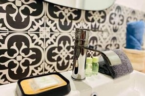 Assecador de cabells i tovalloles