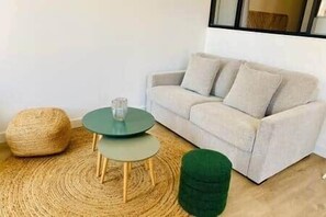 Unclassified image, 5 of 14, button - "Le Carnot" Nice T2 in town center, wifi (Sète)