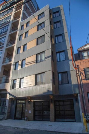 Exterior - Inquirer Studio at The Kestrel (Philadelphia)