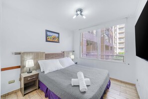 2 bedrooms, iron/ironing board, WiFi - Live Downtown 2BR Apartment W/ 2 TV near Downtown (Santiago)