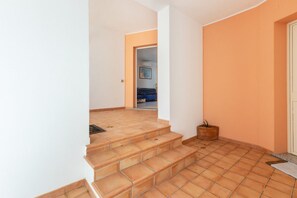Interior - GuestHost - Cozy 70 sq m apartment, perfect for six people, located on the mezzanine floor of a small condominium.The property is located in Buggerru, approximately 1.4 km from Buggerru Beach and 7 km from Cala Domestica Beach. The area is conveniently l (Buggerru)