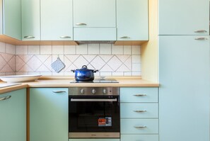 Fridge, microwave, toaster - GuestHost - Cozy 70 sq m apartment, perfect for six people, located on the mezzanine floor of a small condominium.The property is located in Buggerru, approximately 1.4 km from Buggerru Beach and 7 km from Cala Domestica Beach. The area is conveniently l (Buggerru)