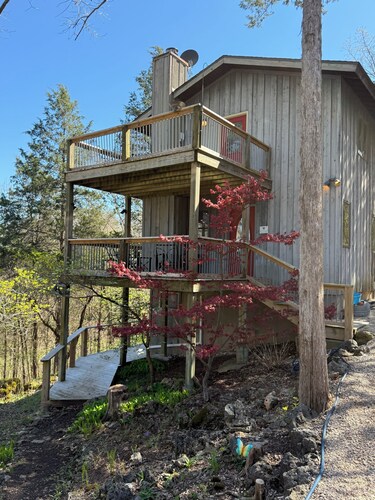 Heart of The Meramec River Cabin