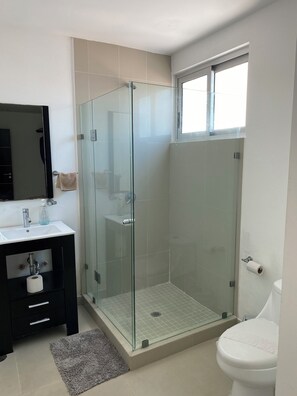 Unclassified image, 4 of 11, button