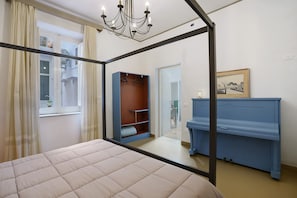 2 Schlafzimmer, BĂŒgeleisen/BĂŒgelbrett, WLAN, BettwĂ€sche