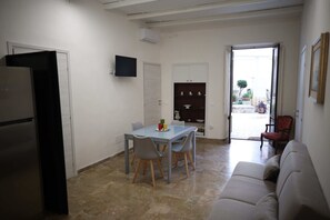 Immagine non classificata, 5 di 16, pulsante