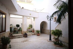 Immagine non classificata, 4 di 16, pulsante