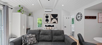 Hockley Valley Cozy Cottage with Waterfront Access!