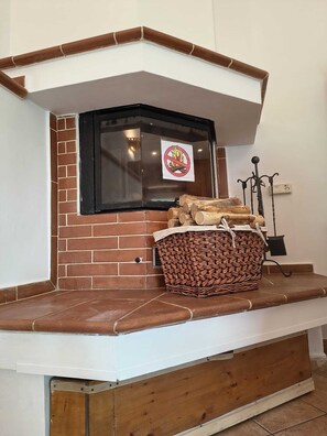 Interior - Welcome to Dora's little house! (Chiusanico)