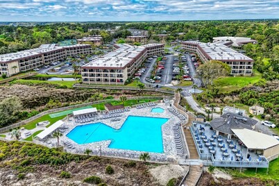 Gorgeous OCEAN FRONT CORNER UNIT on first floor! Most private corner at resort!