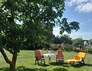 Property grounds - Apartment 'Waldblick' with Private Terrace and Wi-Fi (Fuhlendorf)