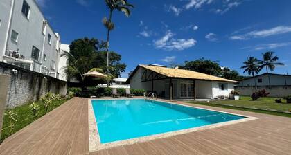 3 min walk from the beach. Cozy house with barbecue and pool for families.