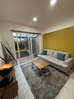 Unclassified image, 2 of 52, button - Comfortable and very nice accommodation with garden next to Tec. de Mty. Pet friendly 🌿 (Morelia)