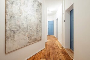 Interior - Artist room 1.1 - the sunlit room (Gera)