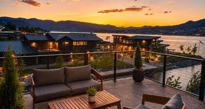 *NEW Lakefront Luxury | Rooftop Deck, Views, Dock, Hot Tub & Spa Amenities