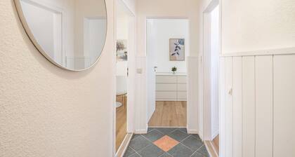 Apartment 'Ferienwohnung Mücheln' with Balcony and Wi-Fi