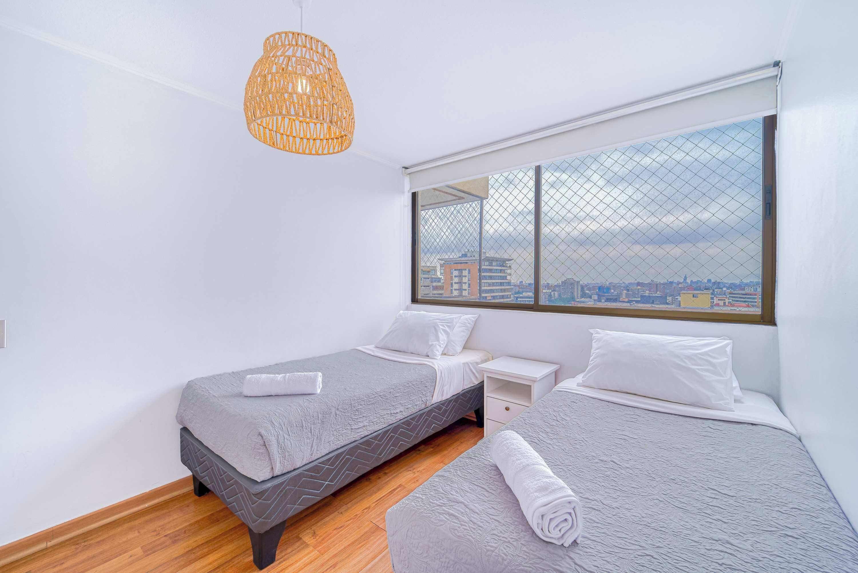 2 bedrooms, iron/ironing board, WiFi