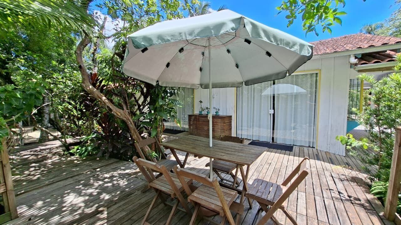 Basic Villa | Outdoor dining