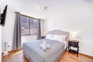 1 bedroom, iron/ironing board, WiFi - Espacio Lira - 1D & Wifi (Santiago)