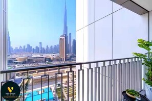 Apartamento superluxo, sacada, vista para a cidade | Vista da sacada