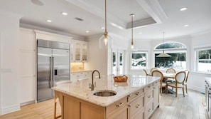 Microwave, oven, stovetop, coffee/tea maker - Exquisite Southampton estate with a private heated pool and expansive... (Southampton)