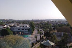 Unclassified image, 4 of 5, button - Luxury guest house bahria  (Islamabad)