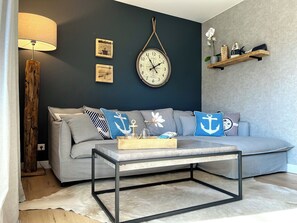 Interior - Modern vacation home "Anker 2" with fireplace, underfloor heating & garden with dog (Trassenheide)