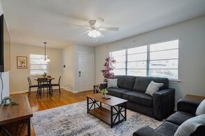 TV - Vestavia 3 BR Great Location (Vestavia Hills)