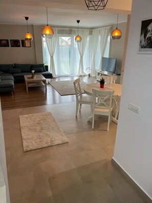 Interior - Beautiful Colors Residence Villa (Odăile)