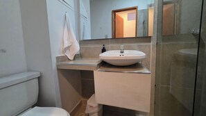 Comfort Studio, 1 Queen Bed, Kitchenette - ABC-53 (Medellín)