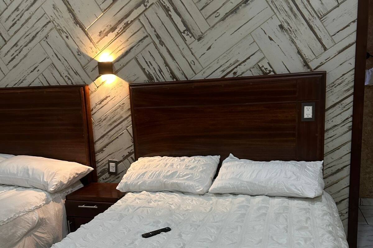 Double Room | Desk, laptop workspace, free WiFi