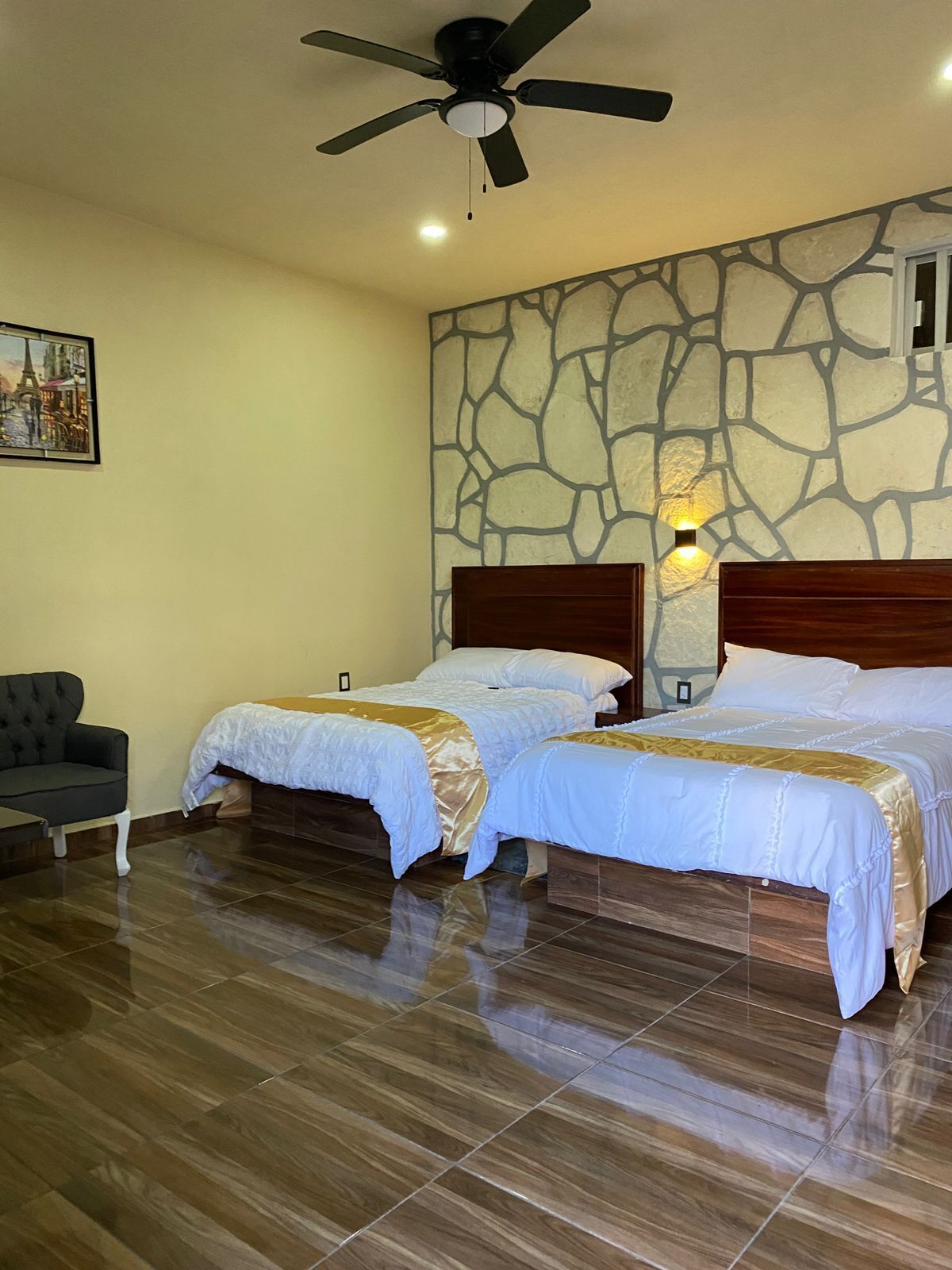 Desk, laptop workspace, free WiFi