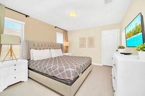 5 bedrooms, iron/ironing board, Internet, bed sheets - Spacious Pool Home | Games & Lounge | 5BR (Kissimmee)